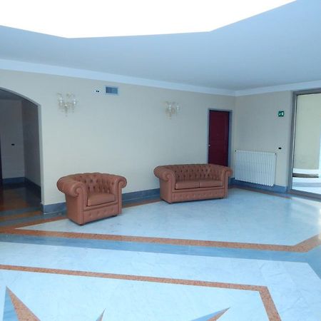 Residence La Perla Finale Ligure Esterno foto