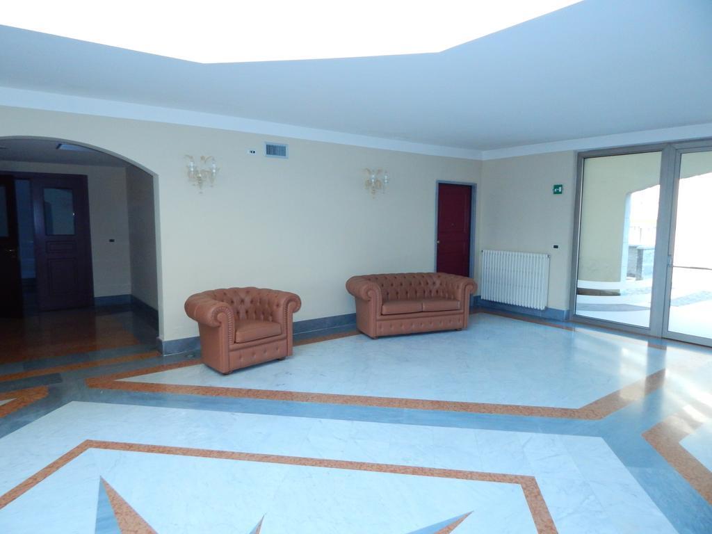 Residence La Perla Finale Ligure Esterno foto